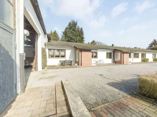 Mehrfamilienhaus zum Kauf 399.000 € 17 Zimmer 430 m² 18.373 m² Grundstück Billerbeck Horn-Bad Meinberg 32805