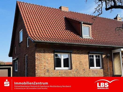 Doppelhaushälfte zum Kauf 207.000 € 4 Zimmer 122 m² 610 m² Grundstück Güstrow 18273