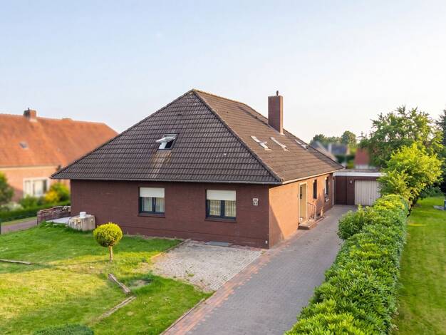 Bungalow zum Kauf 375.000 € 7 Zimmer 220 m² 1.433 m² Grundstück Warsingsfehn Moormerland 26802