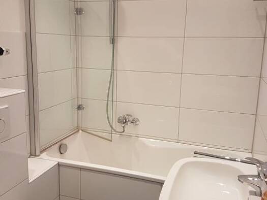 Wohnung zur Miete 1.040 € 3 Zimmer 80 m² Geschoss 2/3 frei ab sofort Schubertstrasse 5 Grafenberg Düsseldorf 40235