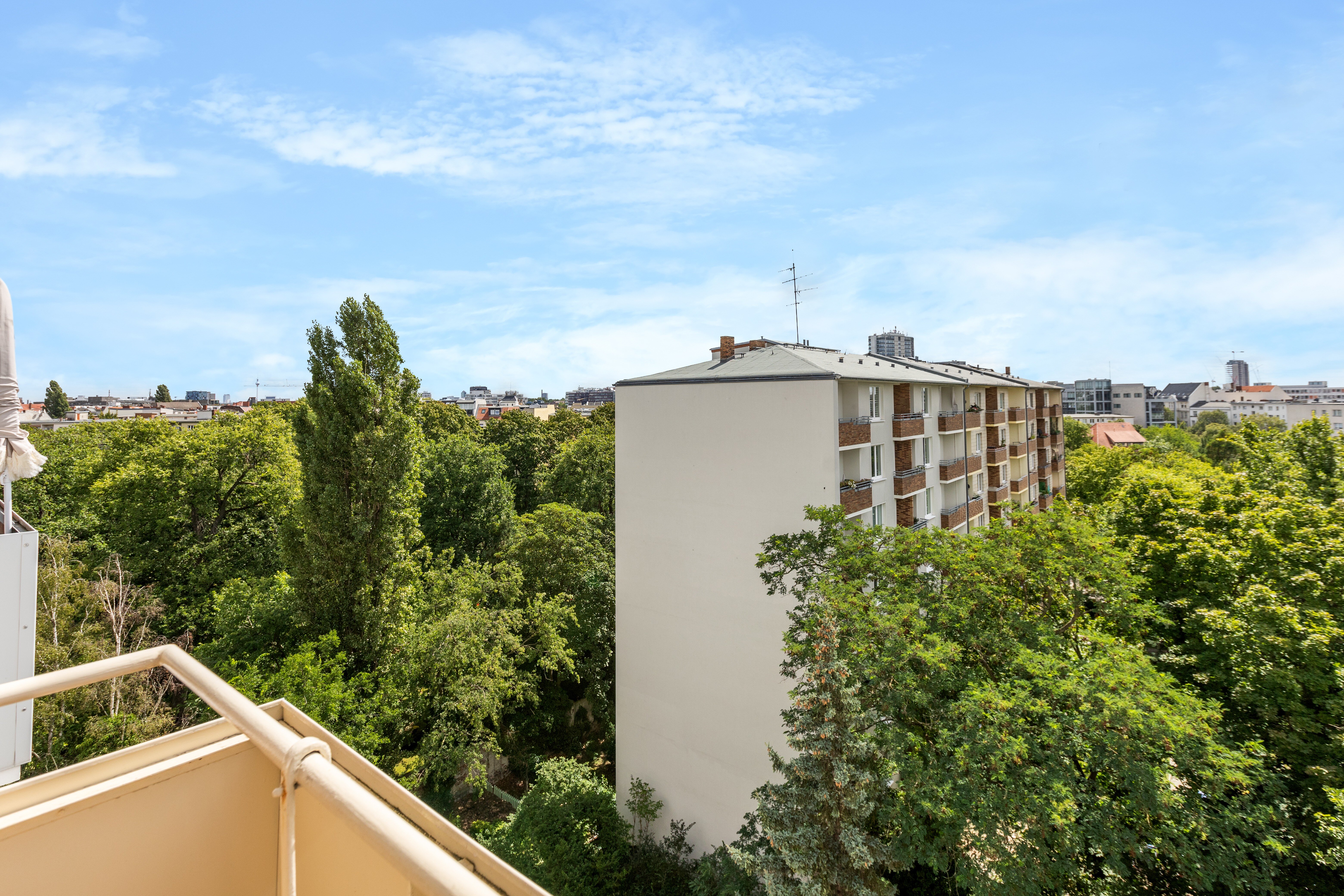 Wohnung zum Kauf 220.000 € 1 Zimmer 38 m²<br/>Wohnfläche Charlottenburg Berlin 10587