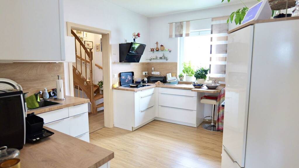 Einfamilienhaus zum Kauf 280.000 € 5 Zimmer 120 m² 2.000 m² Grundstück Finsterwalde 03238