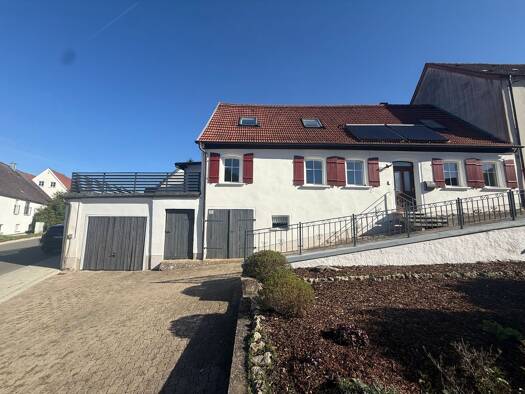 Mehrfamilienhaus zum Kauf 279.000 € 6 Zimmer 169 m² 500 m² Grundstück frei ab 01.10.2026 Ursheim Polsingen 91805