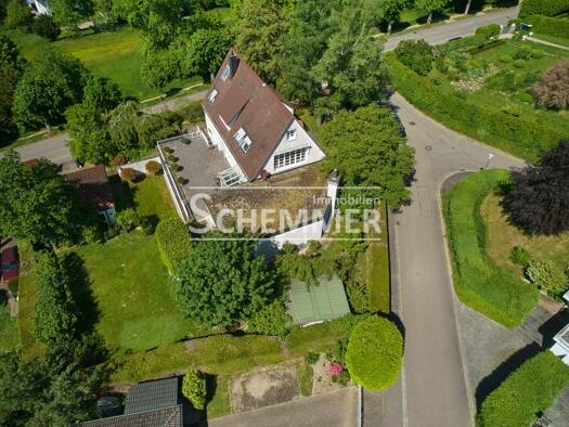 Einfamilienhaus zum Kauf 845.000 € 8 Zimmer 258 m² 1.346 m² Grundstück Badenweiler Badenweiler 79410