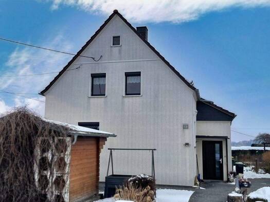 Doppelhaushälfte zum Kauf 225.000 € 3 Zimmer 80 m² 950 m² Grundstück frei ab 01.05.2026 Arnsdorf 01477