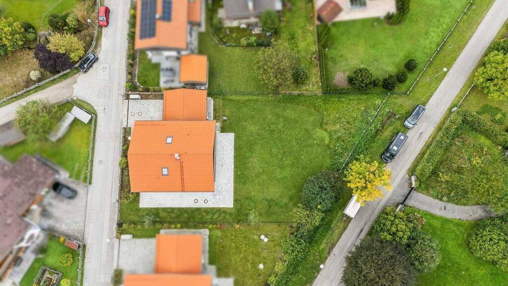 Sonstiges zum Kauf als Kapitalanlage geeignet 8 Zimmer 409,4 m² 2.132,2 m² Grundstück Neuhaus Schliersee 83727