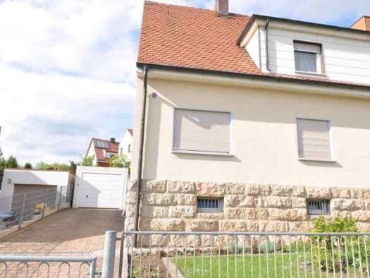 Doppelhaushälfte zum Kauf provisionsfrei 475.000 € 3 Zimmer 100 m² 329 m² Grundstück Pegnitz 91257