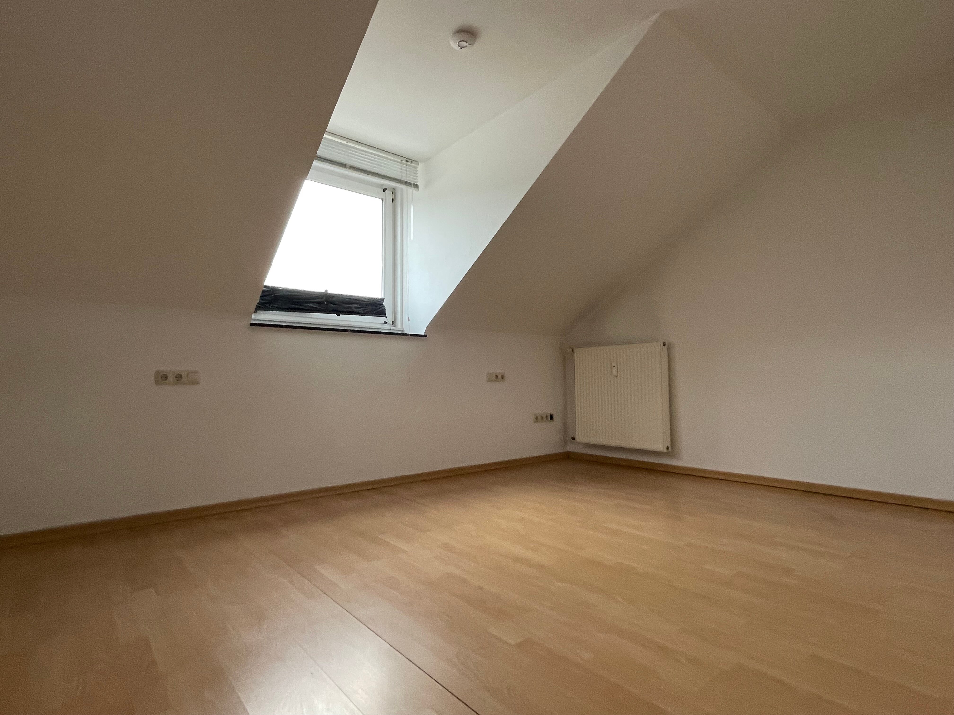 Wohnung zur Miete 540 € 2 Zimmer 40 m²<br/>Wohnfläche 3.<br/>Geschoss ab sofort<br/>Verfügbarkeit Güterstr.17 Gartenfeld 3 Trier 54295