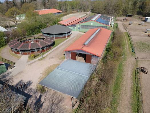 Reiterhof zum Kauf 1.000.000 € 90.000 m² Grundstück Nordhastedt 25785