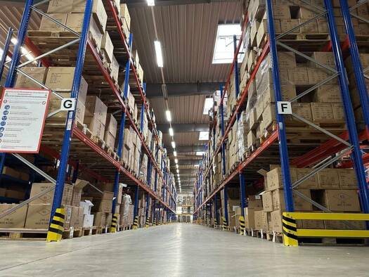 Halle/Industriefläche zur Miete provisionsfrei 3.000 m² Lagerfläche teilbar ab 3.000 m² Bahlbrink 4 Berenbostel Garbsen 30827