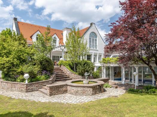 Villa zum Kauf 3.900.000 € 7 Zimmer 379 m² 941 m² Grundstück München 81827