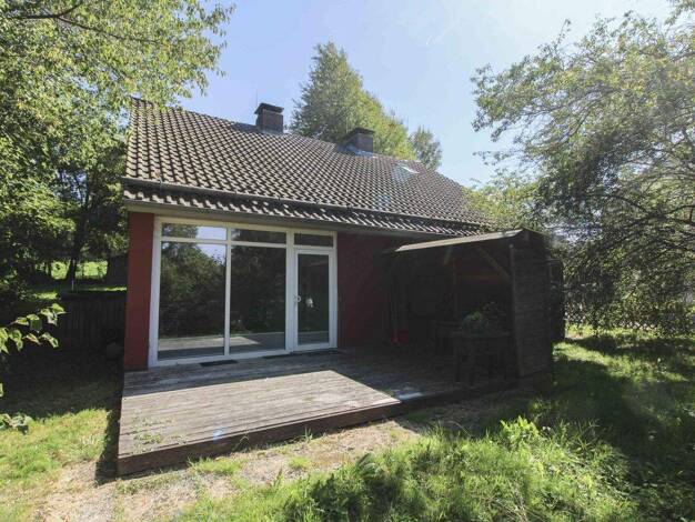 Sonstiges zum Kauf als Kapitalanlage geeignet 129.000 € 6 Zimmer 114 m² 958,3 m² Grundstück Neuhaus Holzminden 37603