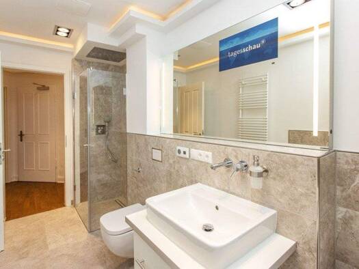 Wohnung zur Miete 750 € 2 Zimmer 58,6 m² frei ab 01.03.2026 Eisenacher Straße 62 Gohlis-Süd Leipzig 04155