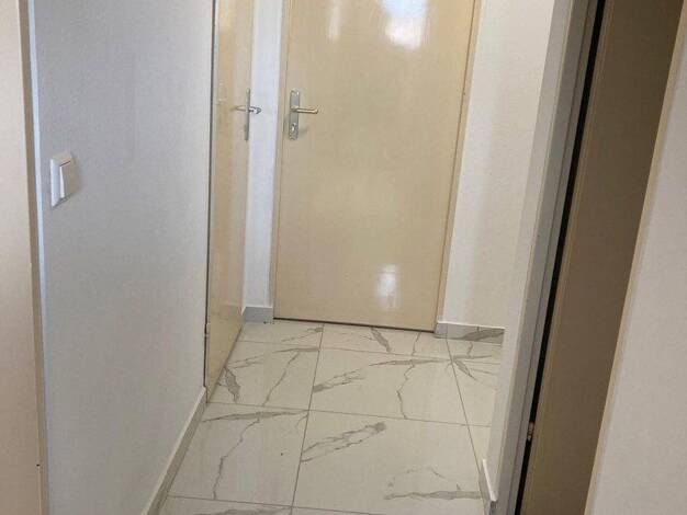 WG-Zimmer zur Miete auf Zeit 350 € 71 m² 4. Geschoss Stuttgarter Straße 17 Heilbronn Heilbronn 74074