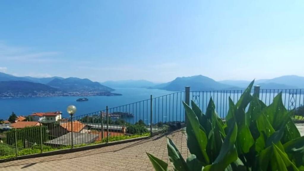 Villa zum Kauf 780.000 € 5 Zimmer 321 m² 1.120 m² Grundstück Stresa