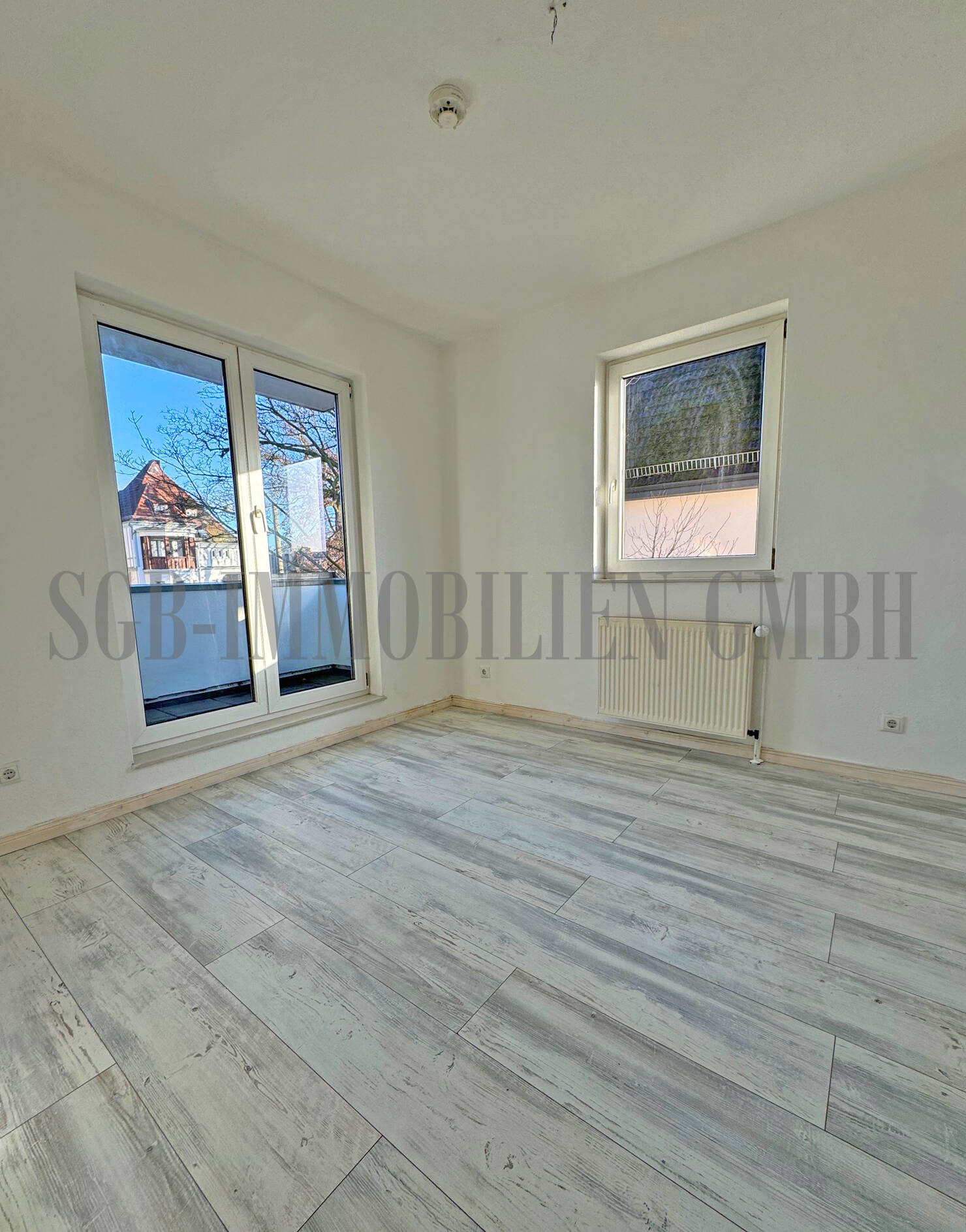 Property thumbnail 11