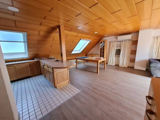 Wohnung zur Miete 950 € 3 Zimmer 91,8 m² Dachgeschoss frei ab sofort Bisttalstraße Schaffhausen Wadgassen 66787