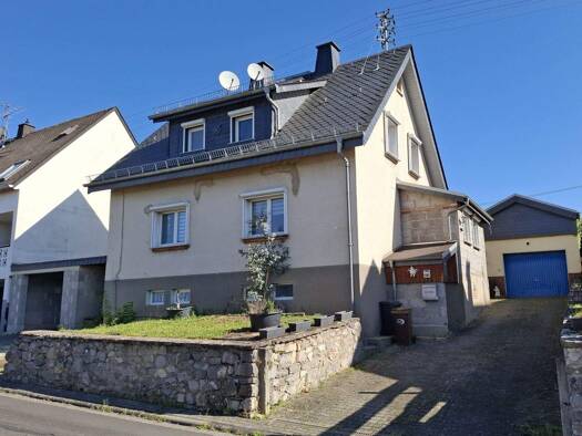 Einfamilienhaus zum Kauf 248.000 € 6 Zimmer 153 m² 656 m² Grundstück frei ab sofort Steeden Runkel 65594