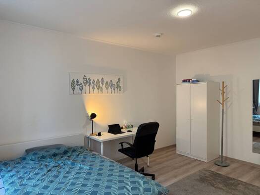Wohnung zur Miete 500 € 4 Zimmer 20 m² frei ab sofort Glockenhof Nürnberg 90478