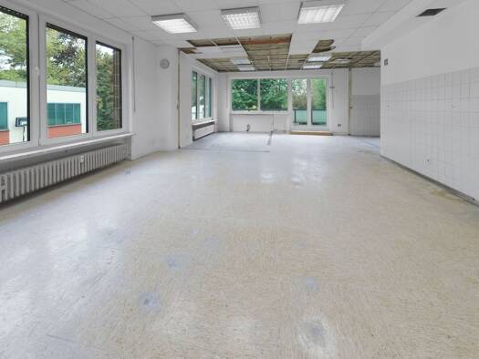 Wohnung zum Kauf 339.000 € 4,5 Zimmer 215 m² Süsterfeld/Helleböhn Süsterfeld / Helleböhn 34134