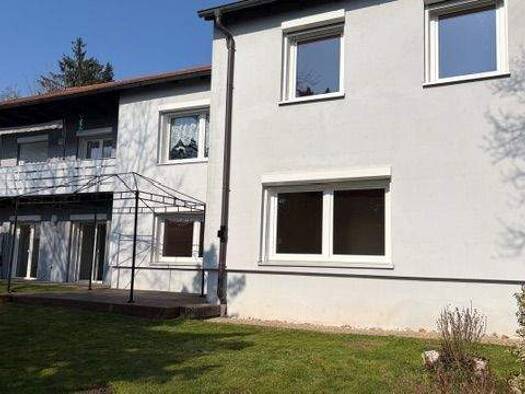 Wohnung zur Miete 1.450 € 5,5 Zimmer 188 m² EG frei ab sofort An den Herrenbergen 35a Neustadt Neustadt an der Aisch 91413