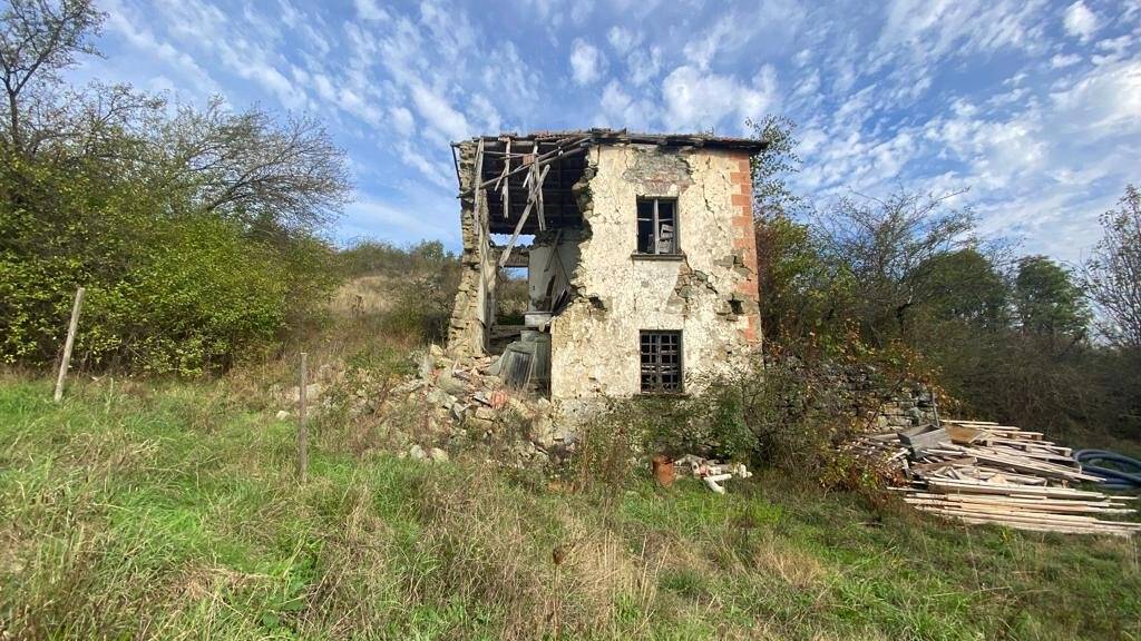 Rustico zum Kauf 35.000 € 8 Zimmer 150 m² 20.000 m² Grundstück MIOGLIA 17040