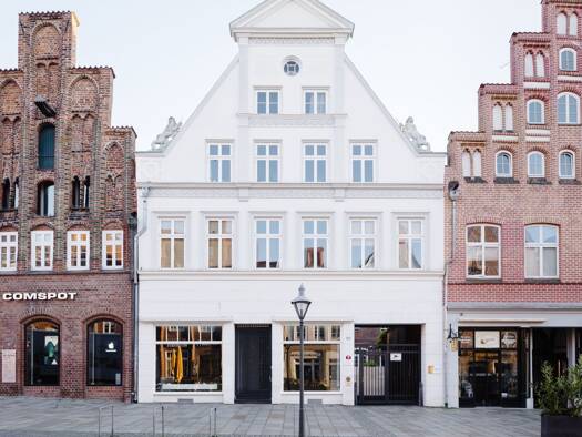 Wohnung zur Miete 1.570 € 5 Zimmer 136,1 m² 2. Geschoss frei ab 01.10.2026 Am Sande 51 Altstadt Lüneburg 21335