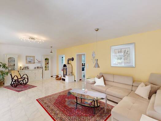 Einfamilienhaus zum Kauf 7 Zimmer 208 m² 1.170 m² Grundstück Süderbrarup 24392