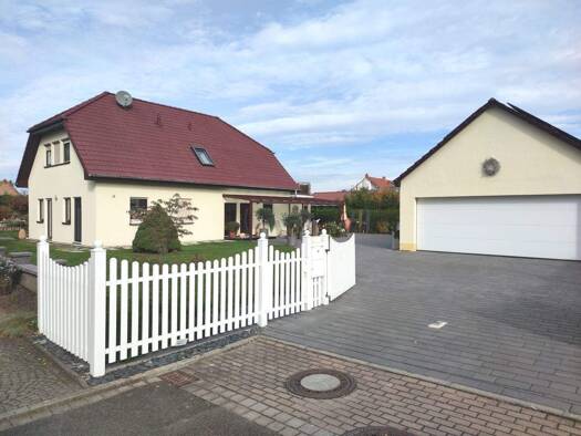Einfamilienhaus zum Kauf 855.000 € 9 Zimmer 334 m² 1.082 m² Grundstück Töttleben Erfurt 99098