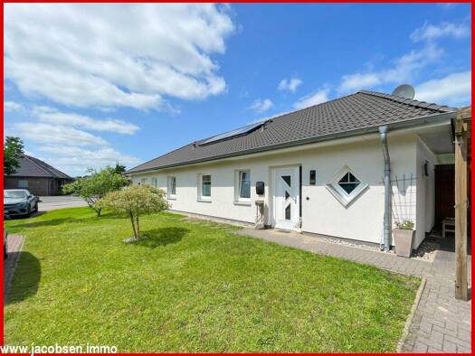 Doppelhaushälfte zum Kauf 250.000 € 3 Zimmer 83,2 m² 403 m² Grundstück Eggebek 24852