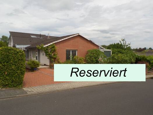 Haus zum Kauf 395.000 € 334 m² 846 m² Grundstück Neunkirchen Neunkirchen-Seelscheid 53819