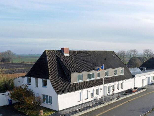 Mehrfamilienhaus zum Kauf provisionsfrei 850.000 € 12 Zimmer 480 m² 1.460 m² Grundstück Nordstrand 25845