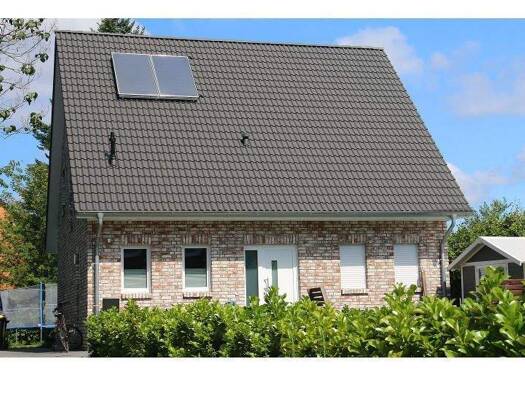 Einfamilienhaus zum Kauf provisionsfrei 589.000 € 4 Zimmer 146 m² 687,7 m² Grundstück Ahrensbök 23623