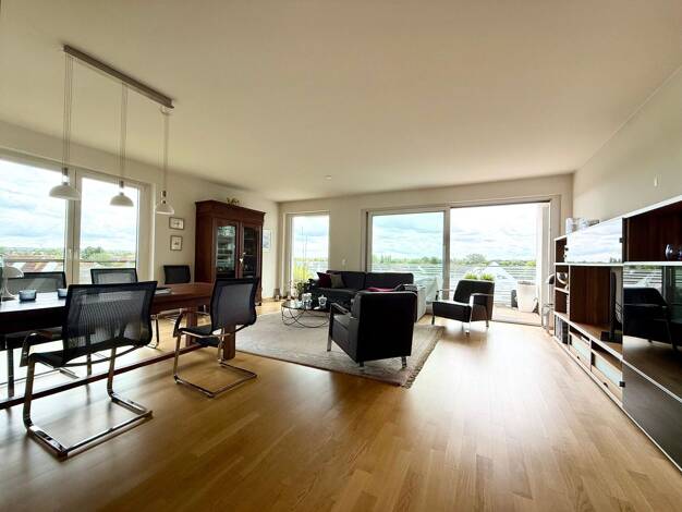 Wohnung zur Miete 1.900 € 4 Zimmer 138,3 m² 4. Geschoss frei ab 01.09.2025 Mannheim 68163
