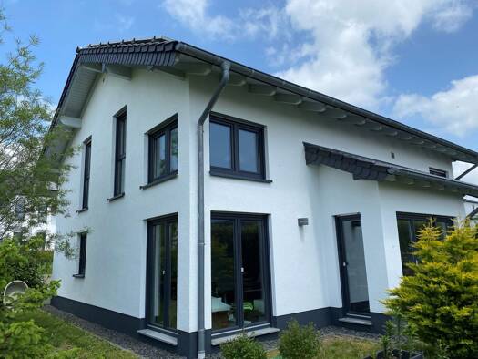 Einfamilienhaus zur Miete 1.950 € 6 Zimmer 175 m² 860 m² Grundstück frei ab 01.01.2027 Illerich 56814