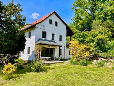 Haus zur Miete 1.550 € 8 Zimmer 203 m² 1.250 m² Grundstück frei ab sofort Am Frühlingsberg 12 Wilthen Wilthen 02681