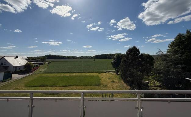 Wohnung zur Miete 700 € 2 Zimmer 67 m² Dachgeschoss, 2. Geschoss frei ab 01.06.2025 Birkenstraße 13 Horbach Langenzenn 90579