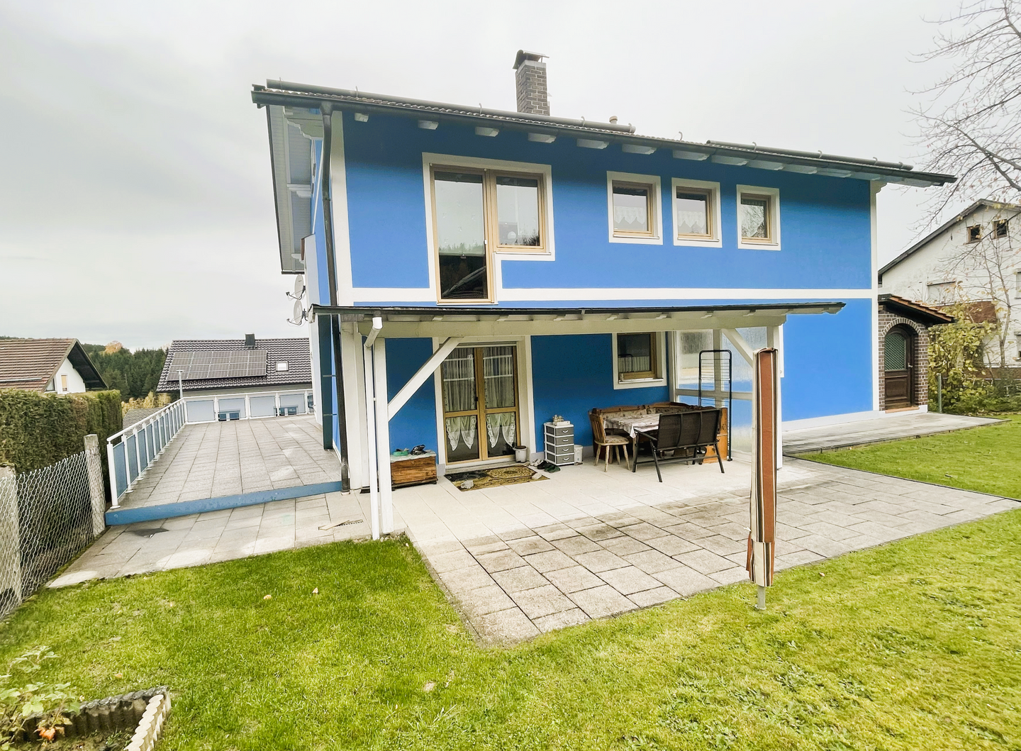 Immobilie in Hohenwarth - Gepflegtes Zweifamilienhaus in Hohenwarth - mit Einliegerwohnung im Dachgeschoß - Bild 2