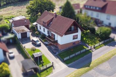 Mehrfamilienhaus zum Kauf 199.000 € 9 Zimmer 216 m² 1.250 m² Grundstück Erzhausen Einbeck 37574