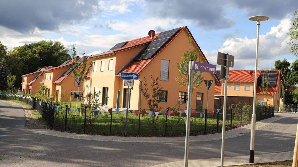 Mehrfamilienhaus zur Miete - Erstbezug 1.534 € 4,5 Zimmer 112 m² 200 m² Grundstück Brunnenweg 2A Cunnersdorf Kamenz OT Cunnersdorf 01917