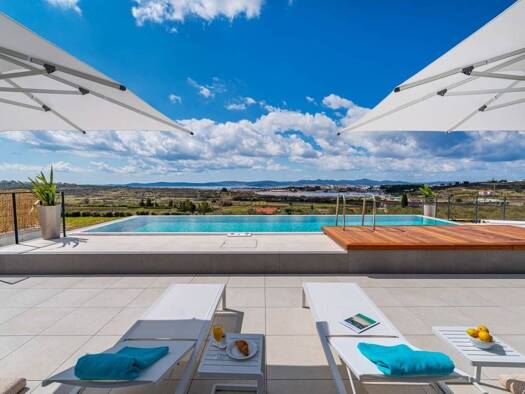Haus zum Kauf 3.500.000 € 9 Zimmer 655 m² Zadar