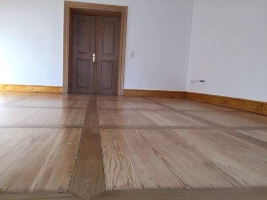 Wohnung zur Miete 890 € 4 Zimmer 148 m² 3 Geschosse frei ab sofort Markt 16 Naumburg Naumburg (Saale) 06618