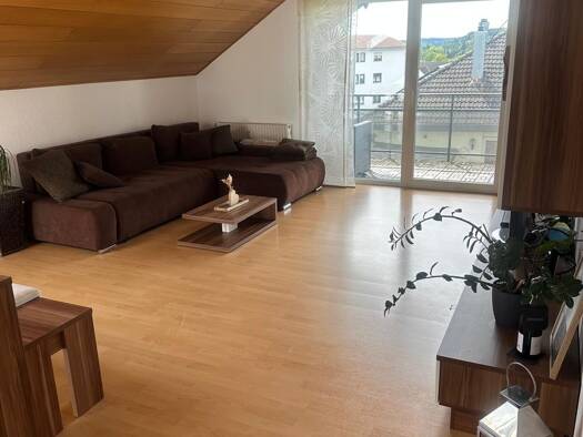 Wohnung zur Miete 760 € 3 Zimmer 97 m² Geschoss 2/3 frei ab 01.11.2026 Sulz Sulz am Neckar 72172