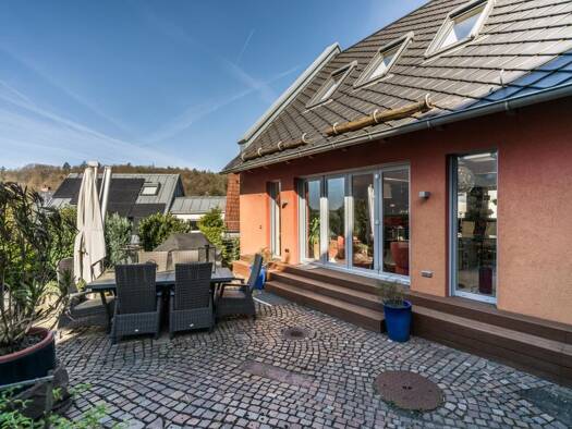 Einfamilienhaus zum Kauf provisionsfrei 859.000 € 5 Zimmer 238,5 m² 483 m² Grundstück Rambach Wiesbaden 65207