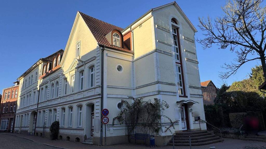 Mehrfamilienhaus zum Kauf 350.000 € 18 Zimmer 435,2 m² 833 m² Grundstück frei ab sofort Dannenberg 29451