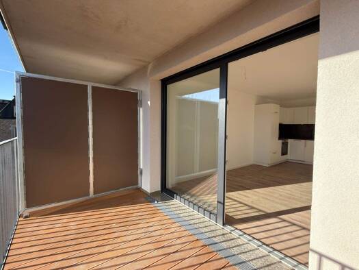 Wohnung zur Miete 863 € 1 Zimmer 38 m² 4. Geschoss frei ab sofort Schweinau Nürnberg 90441