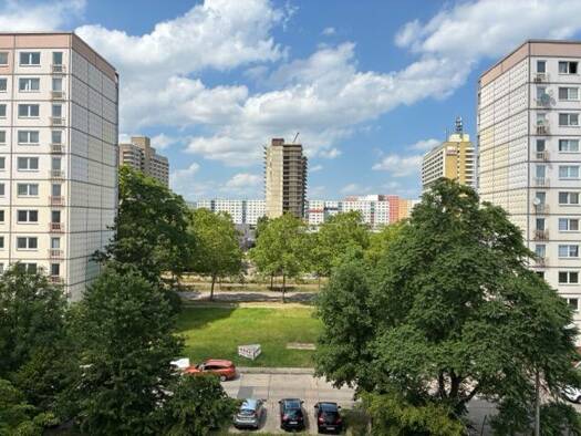Wohnung zur Miete 383 € 3 Zimmer 72,4 m² 4. Geschoss Gottfried-Semper-Straße 10a Südliche Neustadt Halle (Saale) 06124