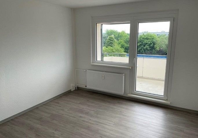 Wohnung zur Miete nur mit Wohnberechtigungsschein 272 € 2 Zimmer 45,4 m²<br/>Wohnfläche 3.<br/>Geschoss Hermann-Duncker-Straße 1 Oschersleben Oschersleben 39387