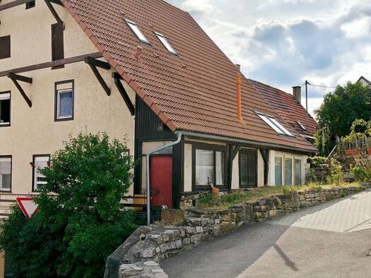 Wohnung zur Miete 1.300 € 3,5 Zimmer 110 m² Geschoss 2/3 frei ab 01.12.2025 Weissach 71287