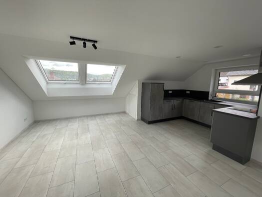 Wohnung zur Miete 910 € 3 Zimmer 75 m² 1. Geschoss Nendingen Tuttlingen 78532